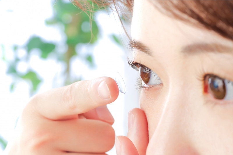 眼科専門医による適切な矯正を